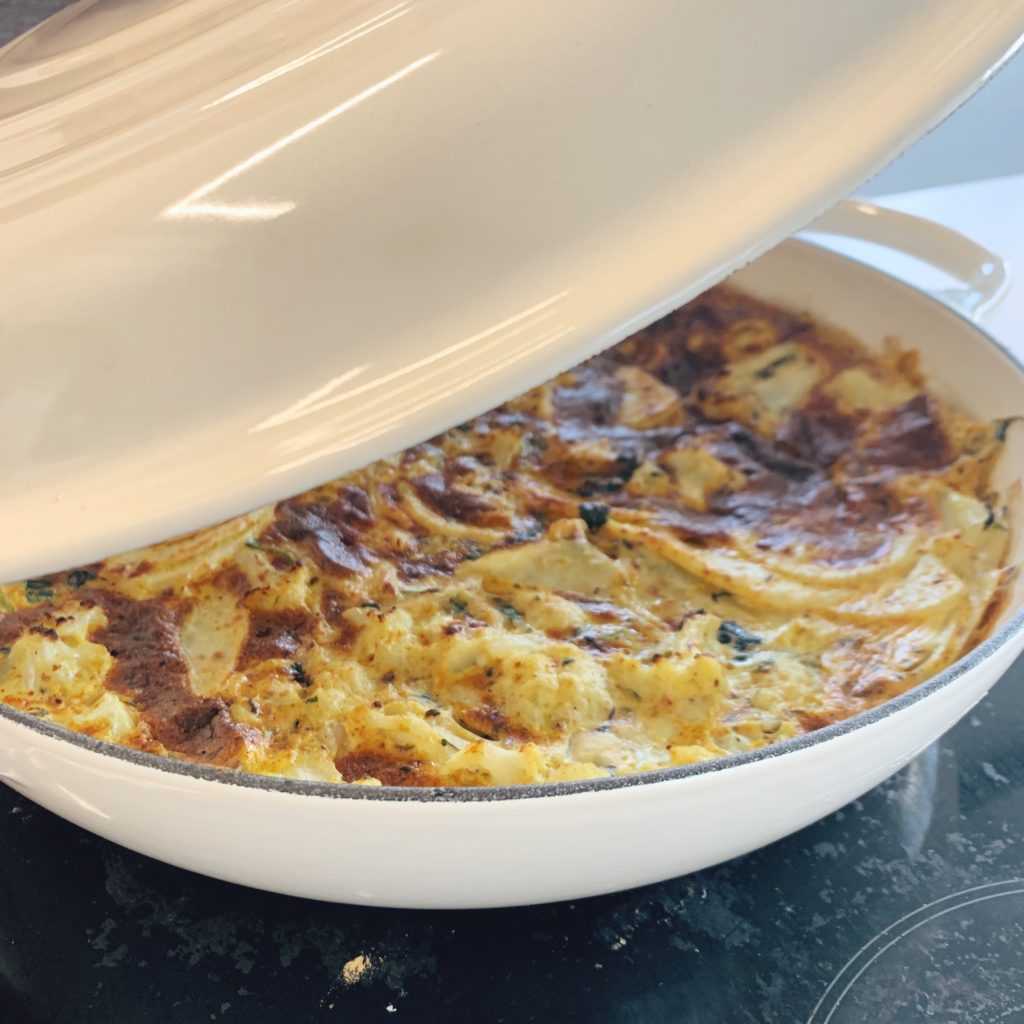 פוסט עם סיר של לה קרוזה של השוקעת בחן איילה cv